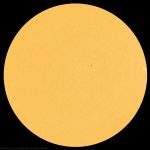 Il Sole ripreso dalla sonda SDO lo stesso giorno: si notano le macchie solari che vedevamo al telescopio.