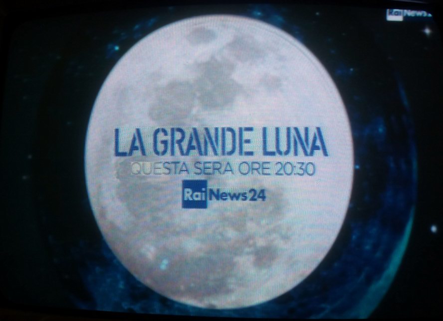 Passaggio pubblicitario per lo speciale "La grande Luna" di RaiNews 24 del 14 novembre.