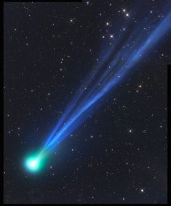 Spettacolare foto della cometa C/2020 F8 SWAN ottenuta da Gerald Rhemann dai cieli della Namibia il 4 maggio 2020