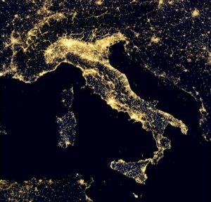Italia-di-notte-dallo-spazio-inquinamento-luminoso